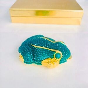 Estee Lauder Vintage Limited Edition good luck Frog Compact